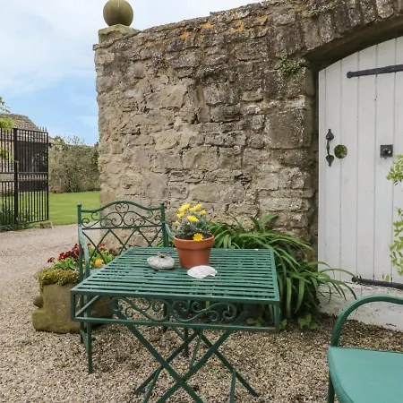 Holiday home Snape Castle, The Undercroft *